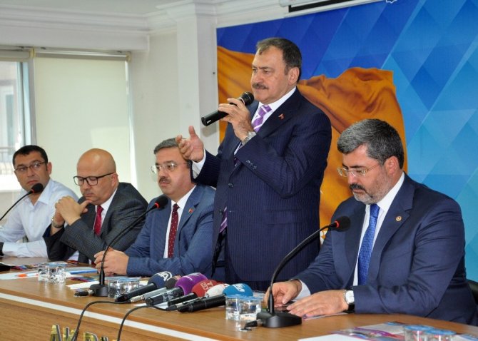 Bakan Eroğlu’ndan Kılıçdaroğlu’nun atletli fotoğrafına yorum: