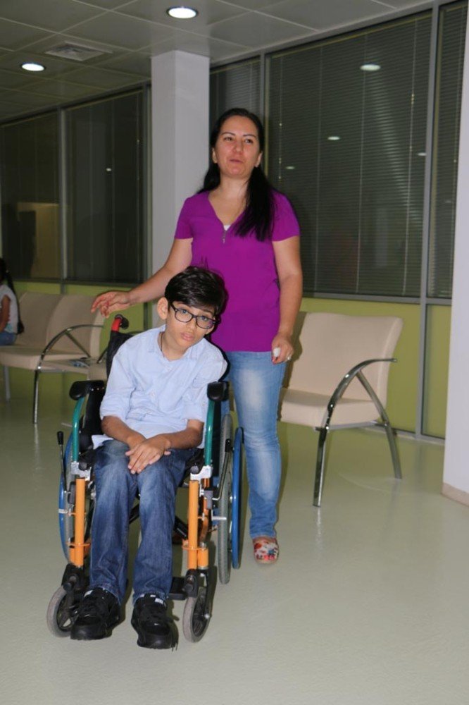 Hasta yakınlarından Kartal Belediyesi Çocuk Ağız ve Diş Sağlığı Merkezi’ne tam not