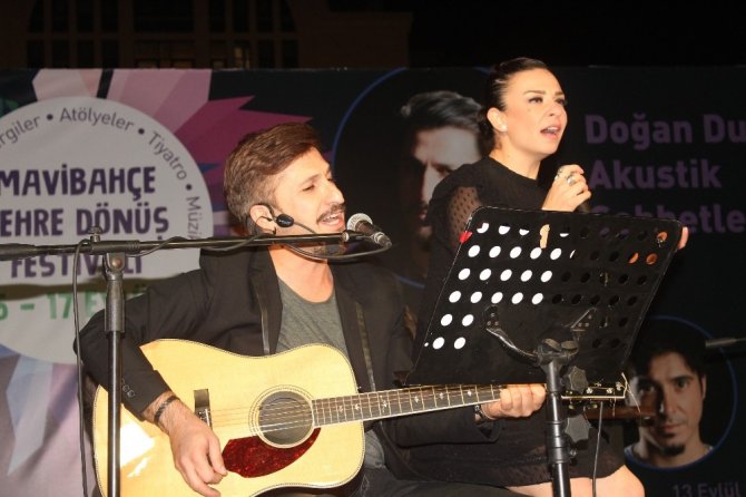 Model eski solisti Fatma Turgut: ’Yaram Hala Çok Açık’