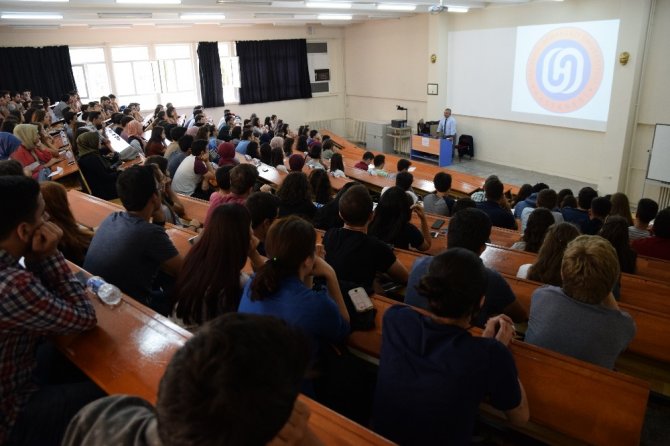ESOGÜ Tıp Fakültesi 2017-2018 Öğretim Yılı 1’inci sınıf öğrencilerine Oryantasyon Programı