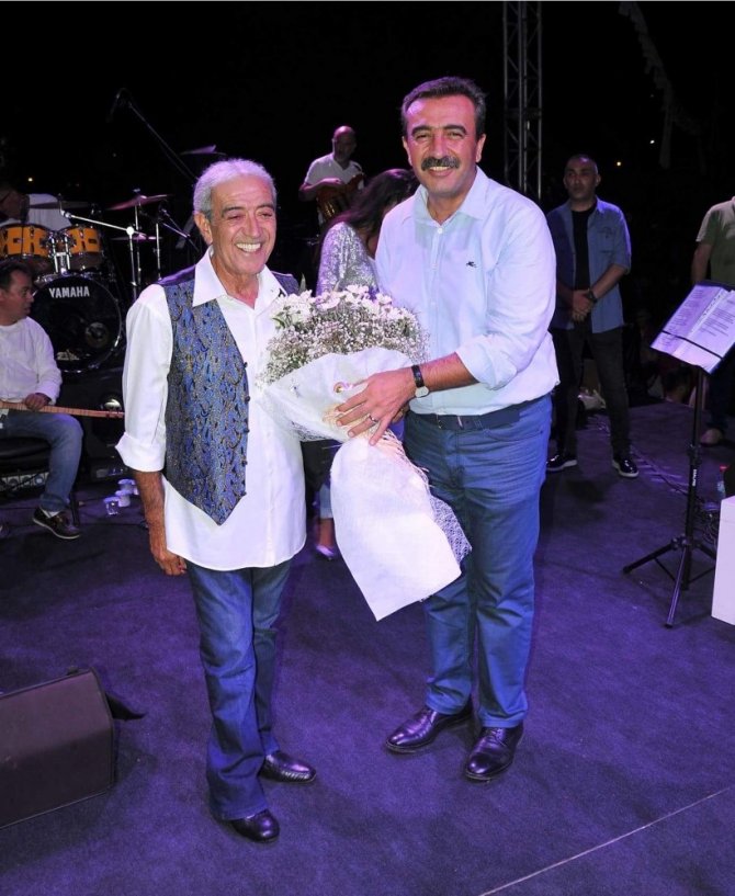 Adana’da "Sonbahara Merhaba" konseri