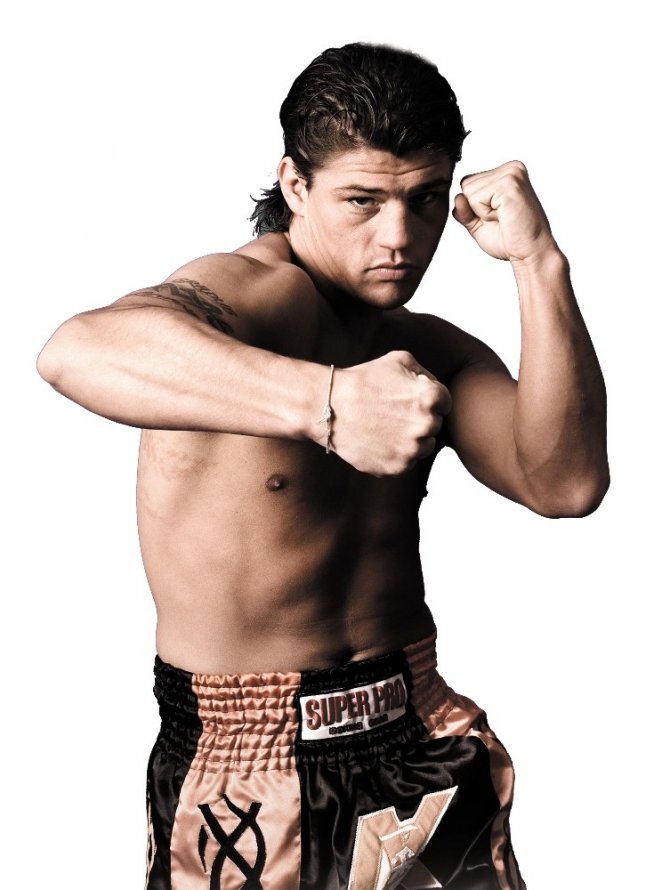 Erkan Varol, dünya şampiyonuna karşı yumruk sallayacak