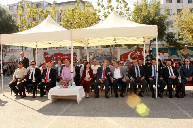 Yalova’da ilk ders zili çaldı