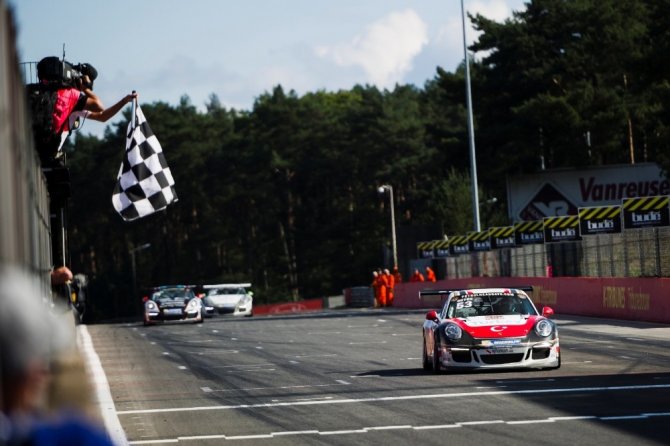 Ayhancan Güven, Porsche GT3 Cup Challenge Benelux’te 1. oldu