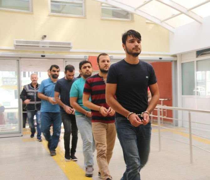 Kocaeli’de FETÖ operasyonunda 9 tutuklama
