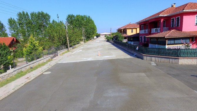 Başiskele’de 1 kilometrelik yol betonla kaplandı