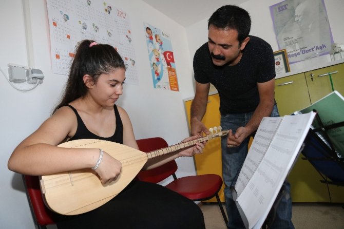 Çankaya Belediyesi yetenekli çocuklara eğitim imkanı sağlıyor