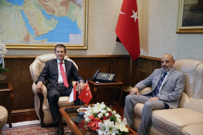 Bakan Canikli, Lübnan Savunma Bakanı Sarraf ile bir araya geldi