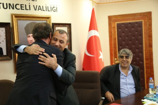 Kardeşi anısına Tunceli’de 8 derslikli okul yaptıracak