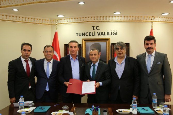 Kardeşi anısına Tunceli’de 8 derslikli okul yaptıracak