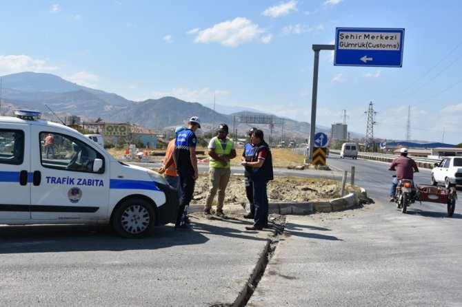 Alaşehir Belediyesi istedi karayolları harekete geçti