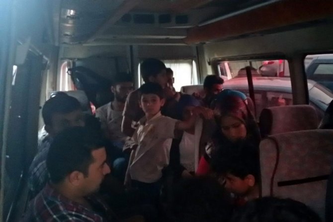 İzmir’de yakalanan 4 göçmen kaçakçısı tutuklandı