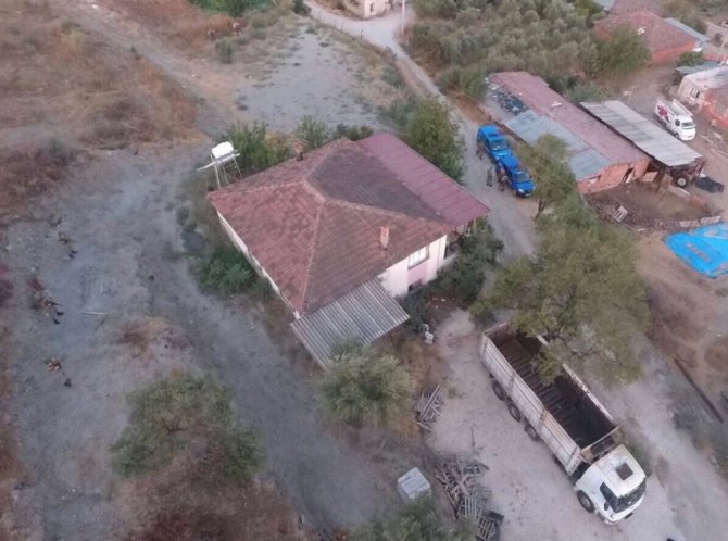 İzmir’de “drone” destekli terör operasyonunda 5 gözaltı