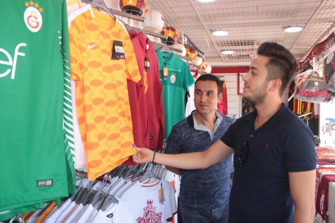 Galatasaray ürünlerine ilgi