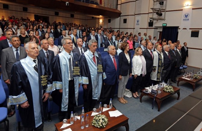 Yaşar Üniversitesi yeni akademik yıla "merhaba" dedi