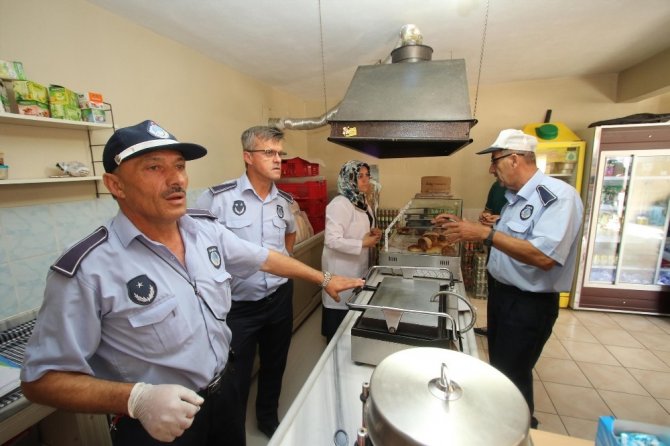 Akyazı Belediyesi zabıta ekipleri okul kantinlerinde sıkı denetime başladı