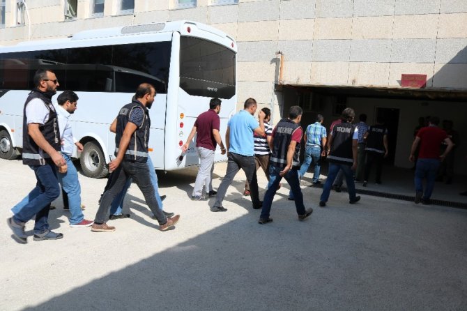 Elazığ’daki FETÖ operasyonu: 13 kişi tutuklandı, 12 şüpheli daha adliyeye sevk edildi