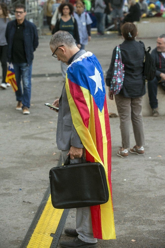 Katalonya’da bağımsızlık referandumu protestoları sürüyor