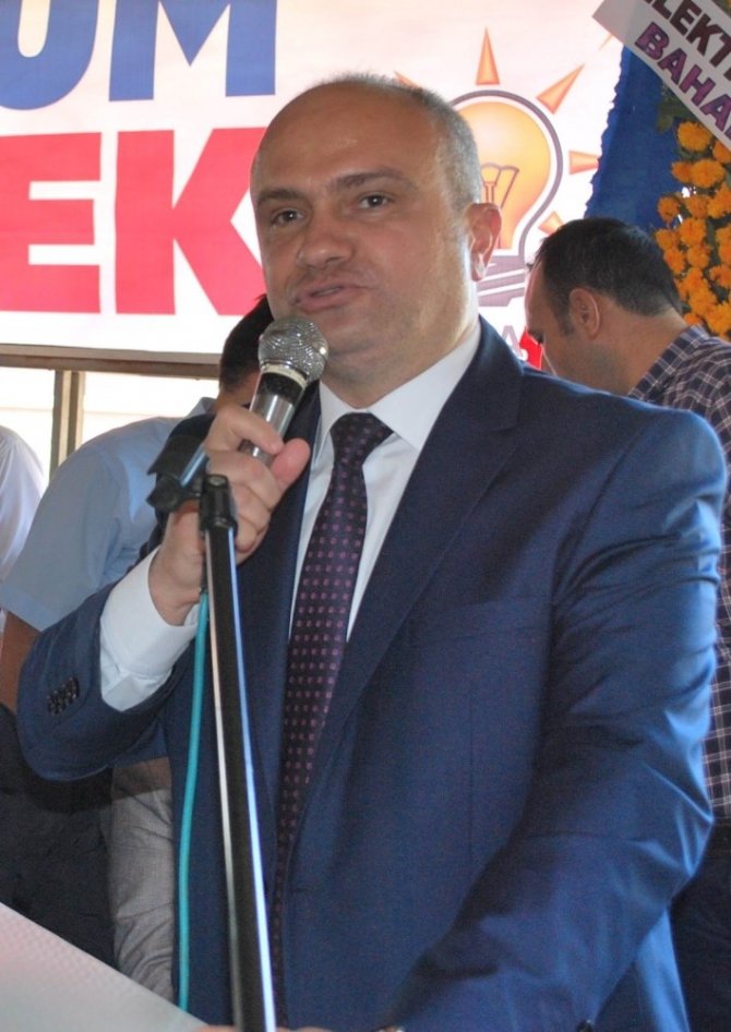 Salihli AK Parti, Dinç ile ’yola devam’ dedi