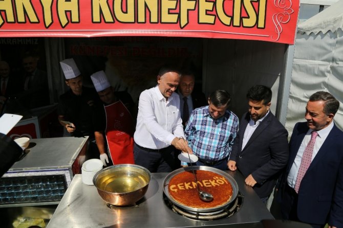 Güvenli beslenme için eğlendirirken eğiten festival Çekmeköy’de