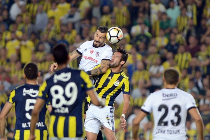 Süper Lig: Fenerbahçe: 2 - Beşiktaş: 1 (Maç sonucu)