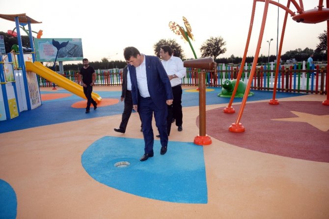 Osmangazi’den çocuklara su oyunları parkı