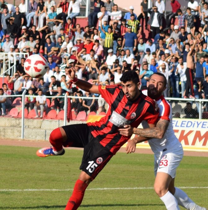 TFF 3. Lig: Çorum Belediyespor: 1 - Utaş Uşakspor: 1