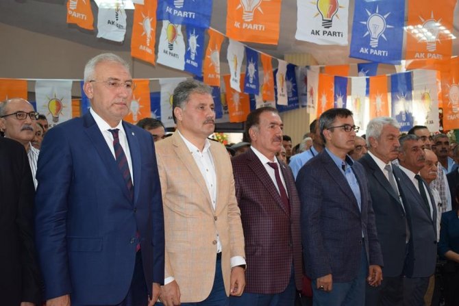 AK Parti Akçadağ İlçe Başkanı Tutal güven tazeledi