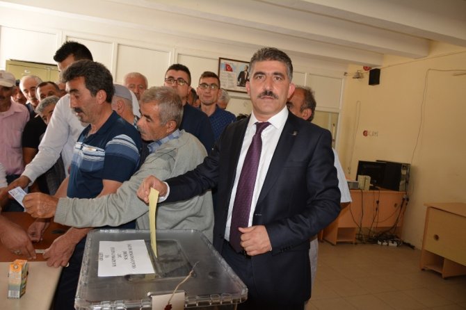 AK Parti Suşehri İlçe Başkanlığına Uğurlu seçildi