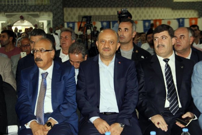 Işık, AK Parti Yenişehir Kongresine katıldı