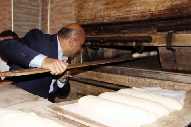 Başbakan Yardımcısı Işık, Diyarbakır’da esnafı ziyaret etti
