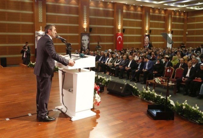 Cumhurbaşkanı Erdoğan istişare toplantısının ardından AK Parti İstanbul İl Başkanlığından ayrıldı