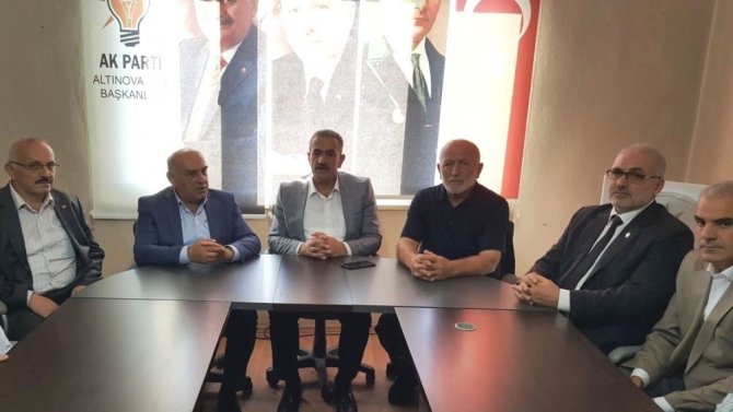 AK Parti Altınova’da Zafer ile devam kararı