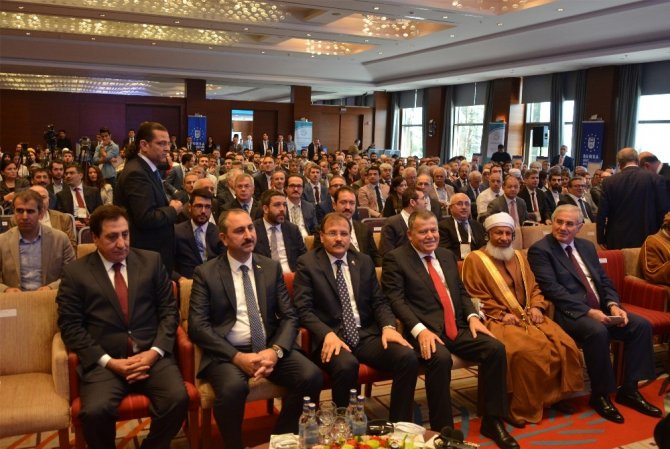 Hakan Çavuşoğlu, Bursa’da Mecelle Konferansı’na katıldı