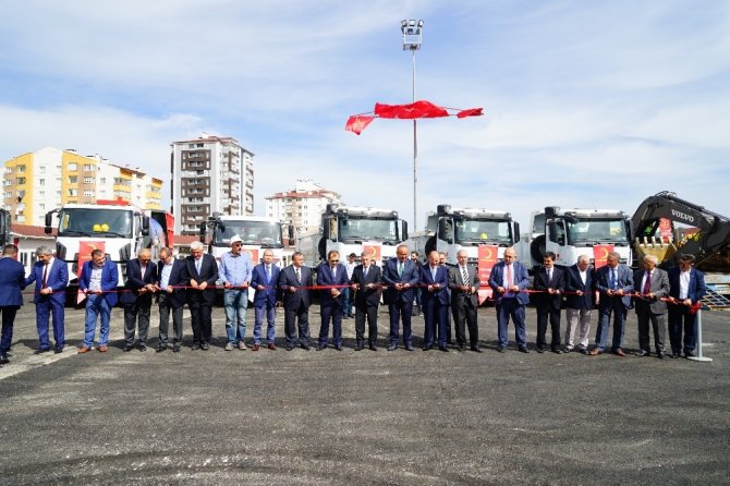 Kastamonu Belediyesi, üç yılda 13 milyon liralık yatırımla 73 adet araç satın aldı