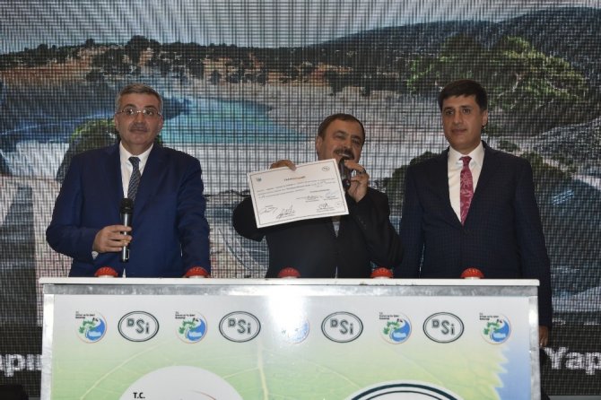 Bakan Eroğlu Gümüşhane’de 182 milyon TL’lik tesislerin temelini attı