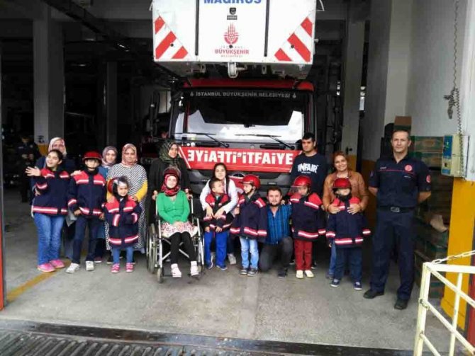 Engelli çocuklar İtfaiyecilik Haftası’nda yangın tatbikatına katıldı