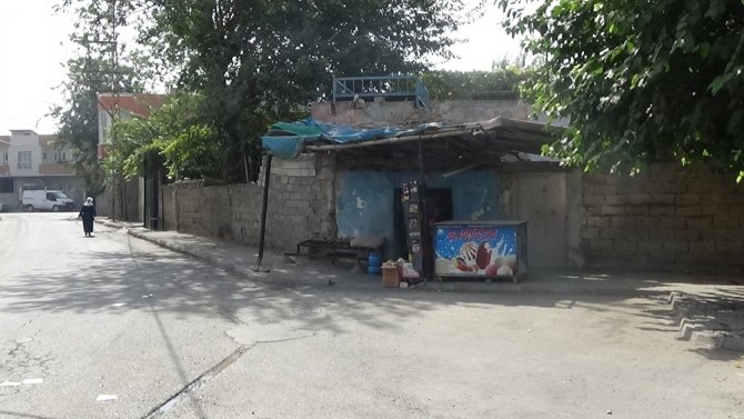 30 yıllık küçük bakkal süper marketlere karşı ayakta durmaya çalışıyor