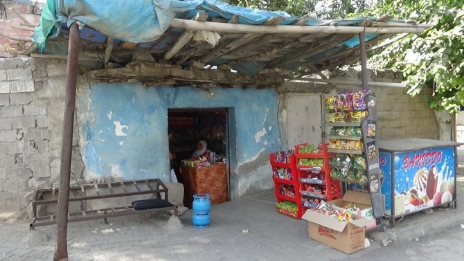 30 yıllık küçük bakkal süper marketlere karşı ayakta durmaya çalışıyor