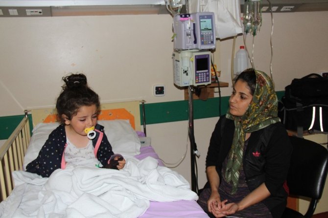 Kefken’deki tekne faciasından kurtulan Liya bebek anne kucağına kavuştu