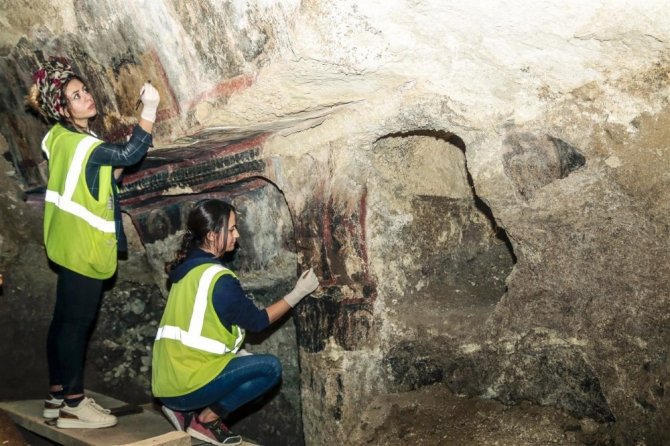 Nevşehir’de 800 yıllık kilisede duvar resmi sağlamlaştırma çalışmaları başladı