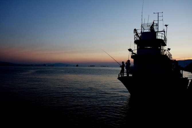 Sonbaharda Bursa sahillerinde gün batımı böyle görüntülendi