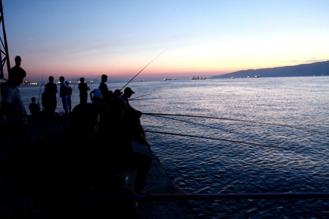 Sonbaharda Bursa sahillerinde gün batımı böyle görüntülendi