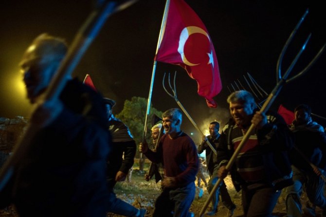 Necati Şaşmaz: “Kurtlar Vadisi Vatan’la 15 Temmuz sadece bir darbe değil, aynı zamanda bir işgaldi demek istedik”