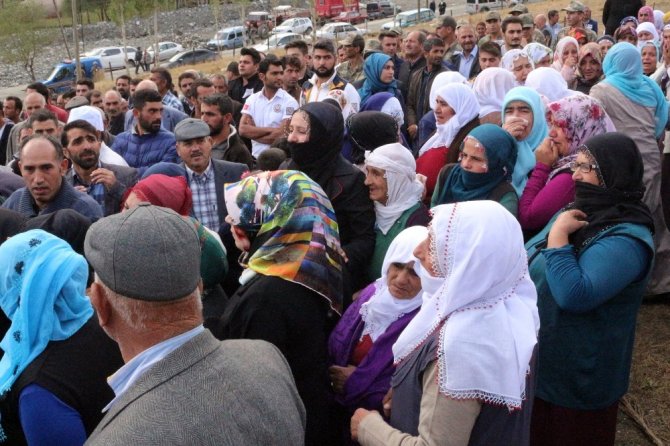 Ağrı’da şehit güvenlik korucuları son yolculuklarına uğurlandı