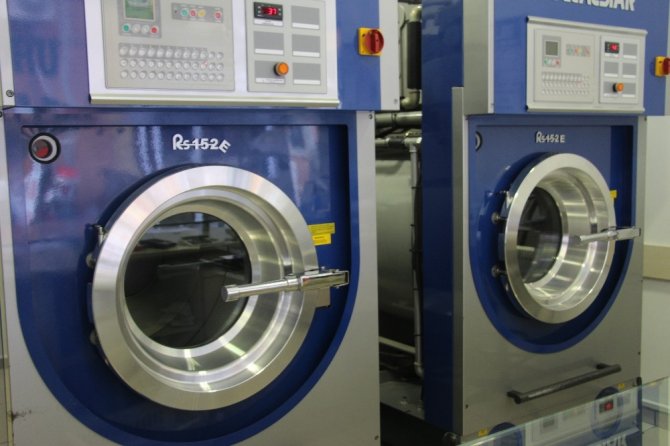 Bu lekeleri kuru temizleme bile çıkaramıyor