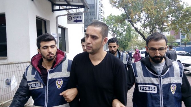 Hırsız kardeşler kameralara yakalandı