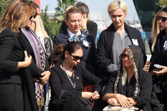 Hayatını kaybeden THY Uçuş Eğitim Başkanı için tören düzenlendi