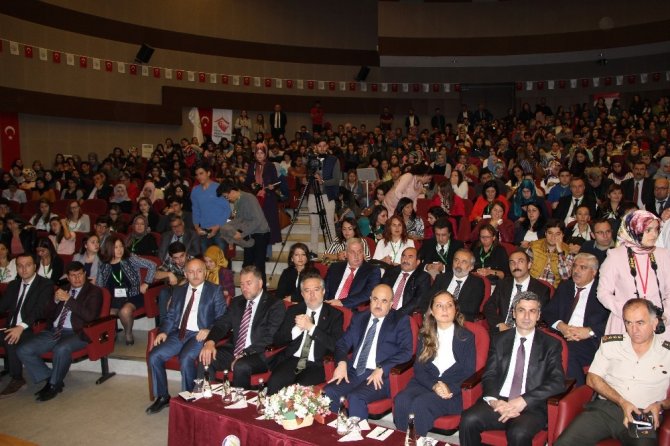 Bakan Yardımcısı Karabay "Azalan genç nüfusun iyi eğitilmesi’’