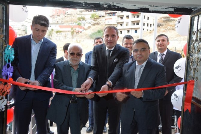 Pervari’de engeller kalkıyor